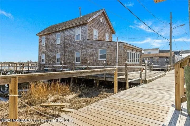 33 S Boardwalk Cape May Court House, NJ 08210