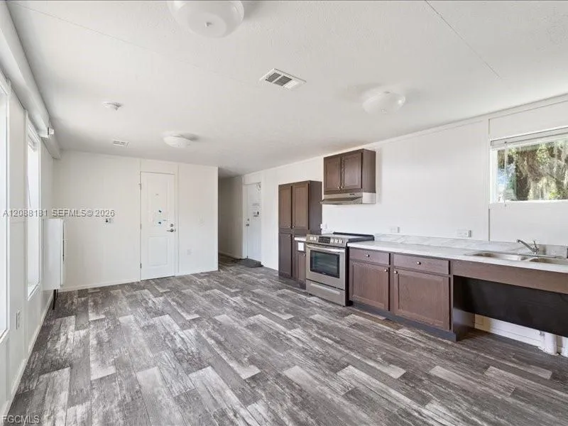 1038 Canopy Ln Moore Haven, FL 33471
