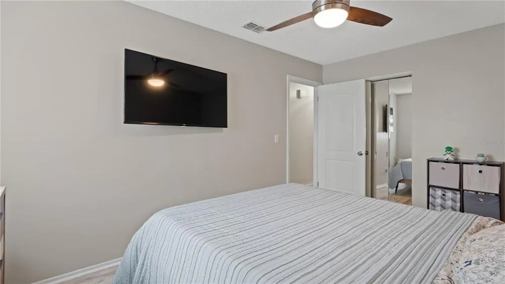 1124 W DESOTO STREET Clermont, FL 34711