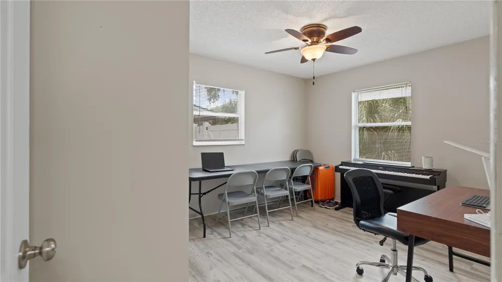 1124 W DESOTO STREET Clermont, FL 34711