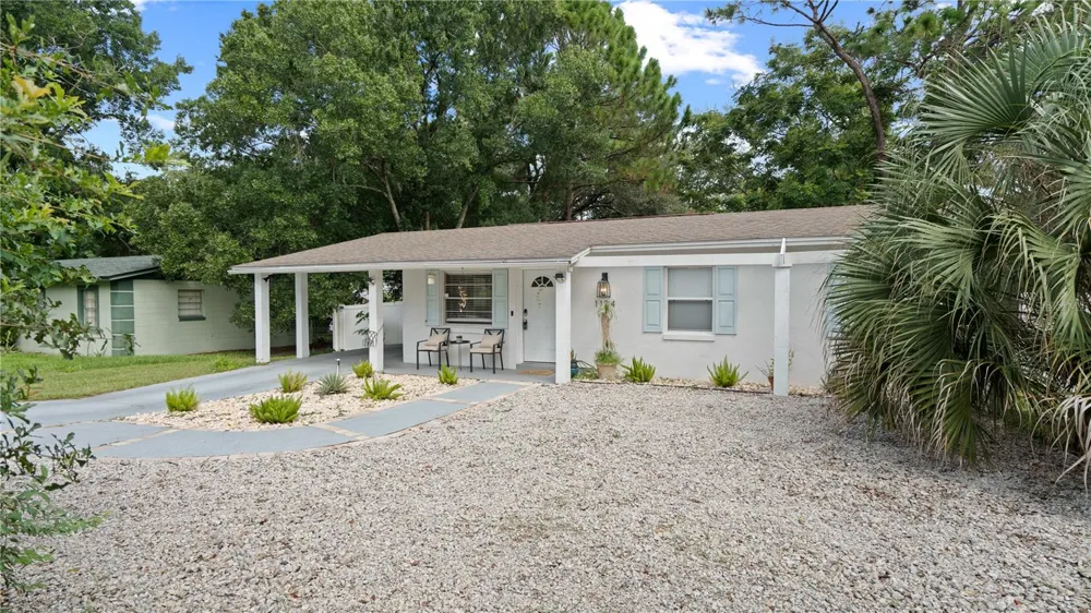 1124 W DESOTO STREET Clermont, FL 34711
