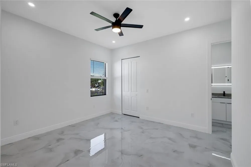 215 SW 37th Lane Cape Coral, FL 33914
