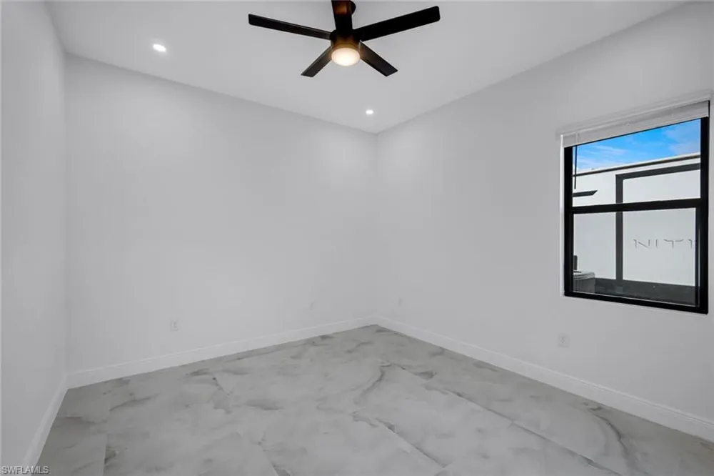 215 SW 37th Lane Cape Coral, FL 33914