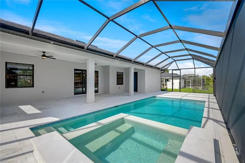 215 SW 37th Lane Cape Coral, FL 33914