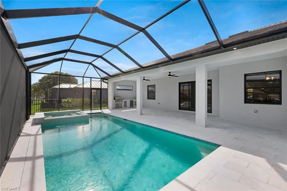 215 SW 37th Lane Cape Coral, FL 33914