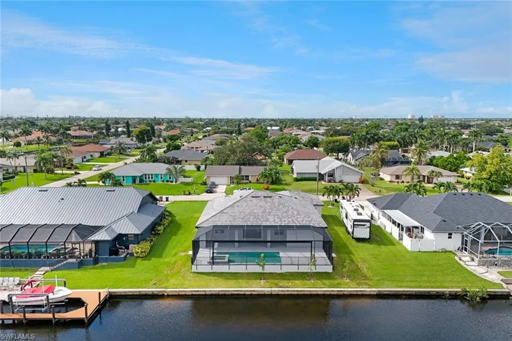 215 SW 37th Lane Cape Coral, FL 33914
