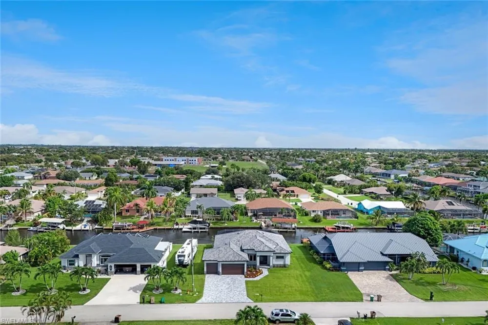 215 SW 37th Lane Cape Coral, FL 33914