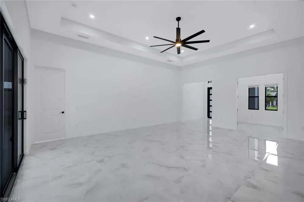 215 SW 37th Lane Cape Coral, FL 33914
