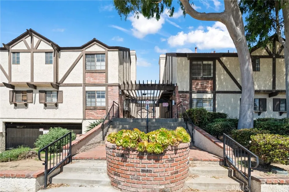 1419 W 179th #17 Gardena, CA 90248