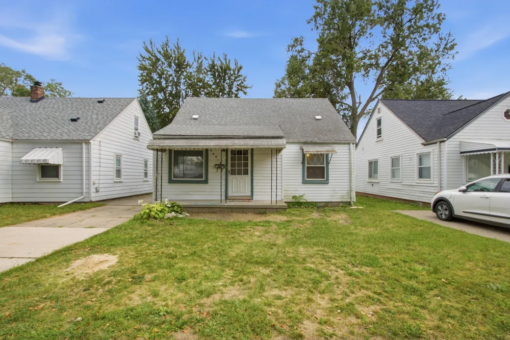 29123 Powers Street Westland, MI 48186