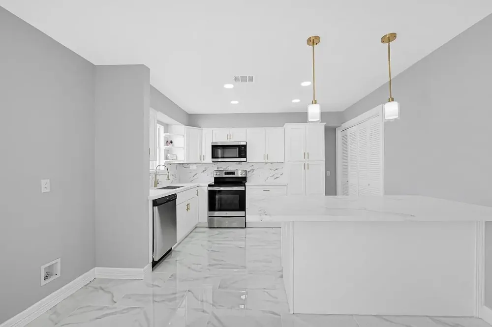 6326 Cambridge Glen Lane Houston, TX 77035