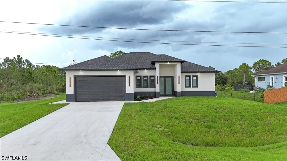 Dixie Avenue Lehigh Acres, FL 33972