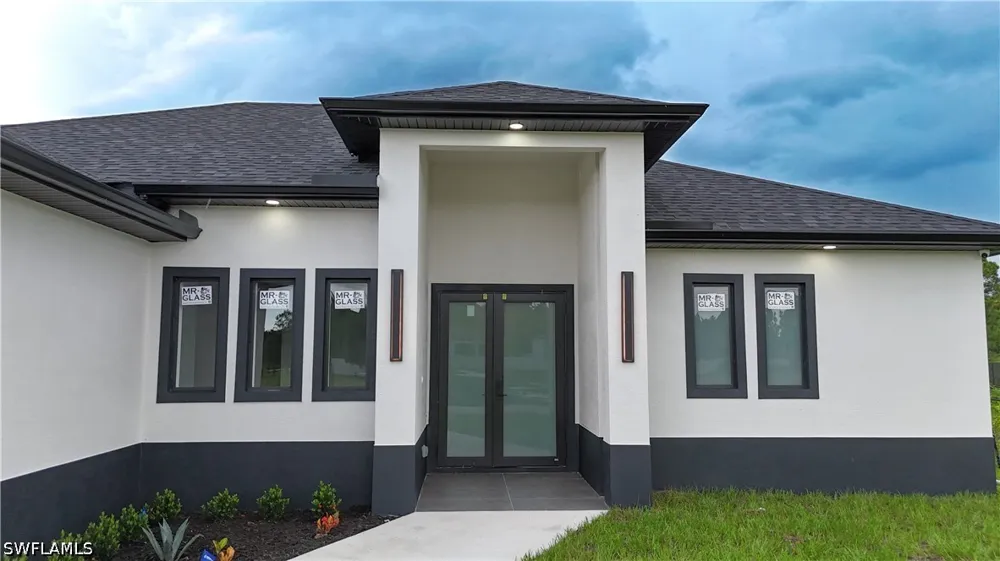 Dixie Avenue Lehigh Acres, FL 33972
