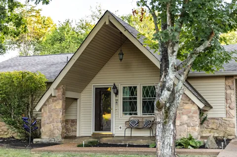 309 Slayton Dr