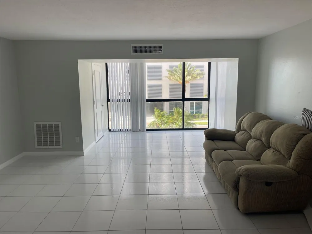 851 BAYWAY BOULEVARD #205 Clearwater, FL 33767