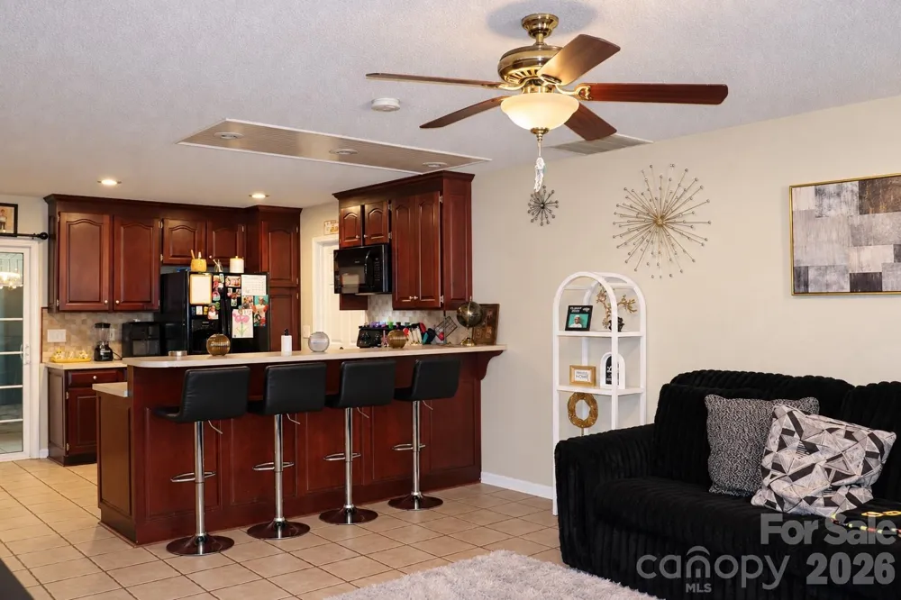 102 King Henry Lane Granite Falls, NC 28630