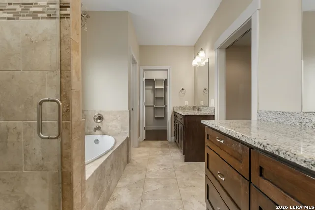 1126 Ensenada Dr Canyon Lake, TX 78133