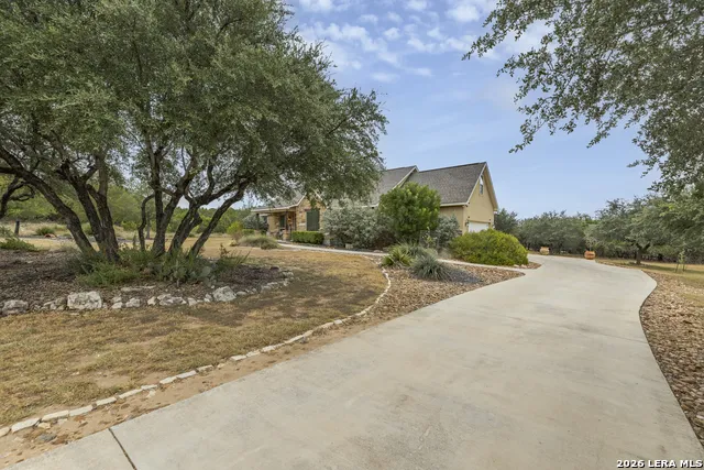 1126 Ensenada Dr Canyon Lake, TX 78133