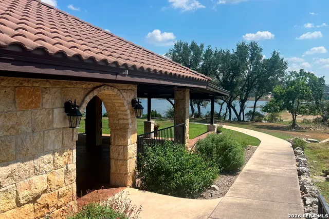 1126 Ensenada Dr Canyon Lake, TX 78133