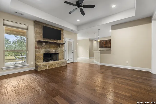 1126 Ensenada Dr Canyon Lake, TX 78133