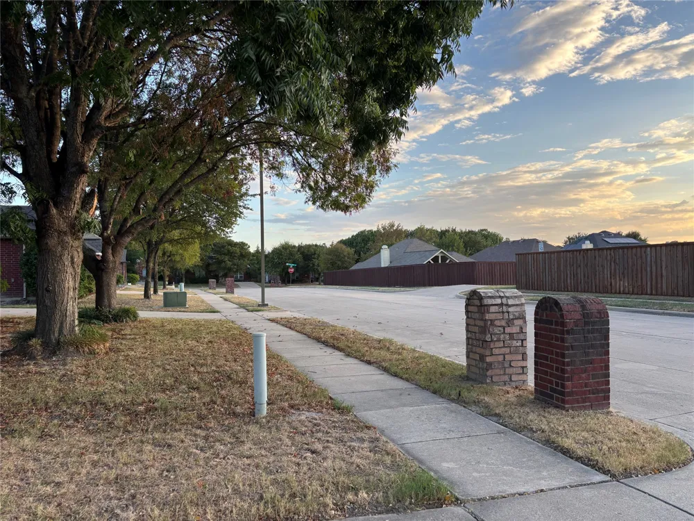 1002 Annalea Brook Drive Allen, TX 75002