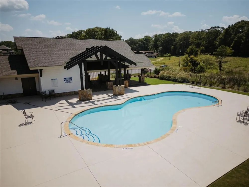 377 Races Road Hoschton, GA 30548