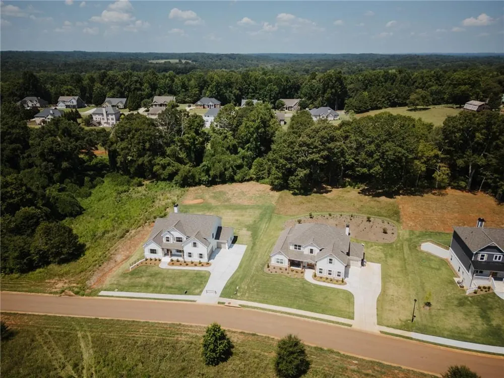377 Races Road Hoschton, GA 30548