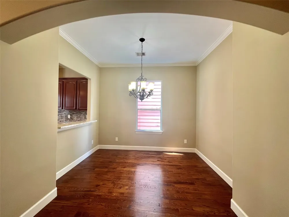 219 W 27th Street #D Houston, TX 77008