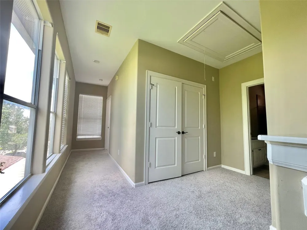 219 W 27th Street #D Houston, TX 77008
