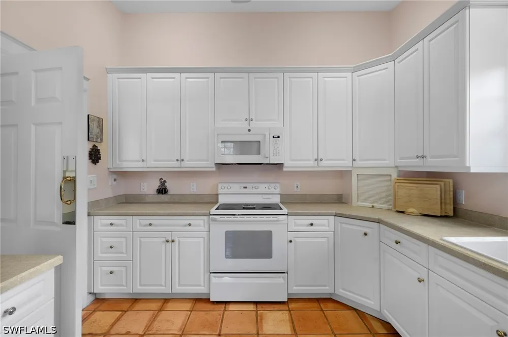 Chatham Circle Naples, FL 34110