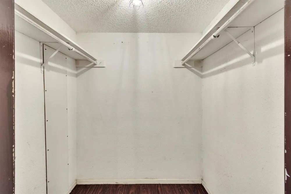 5000 Fontenay Drive Austin, TX 78744