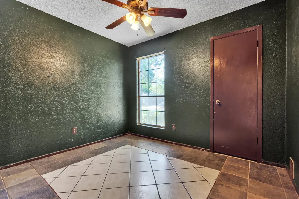 5000 Fontenay Drive Austin, TX 78744