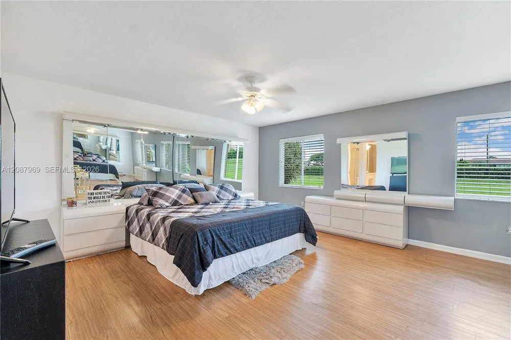 5952 Regal Glen Dr #102 Boynton Beach, FL 33437