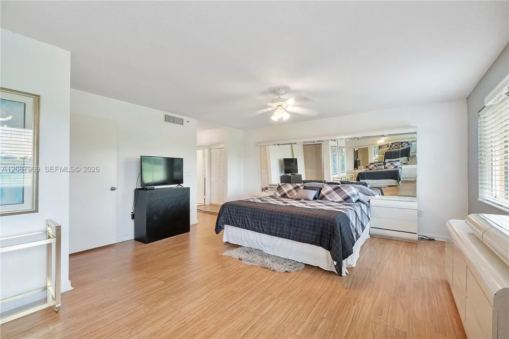 5952 Regal Glen Dr #102 Boynton Beach, FL 33437