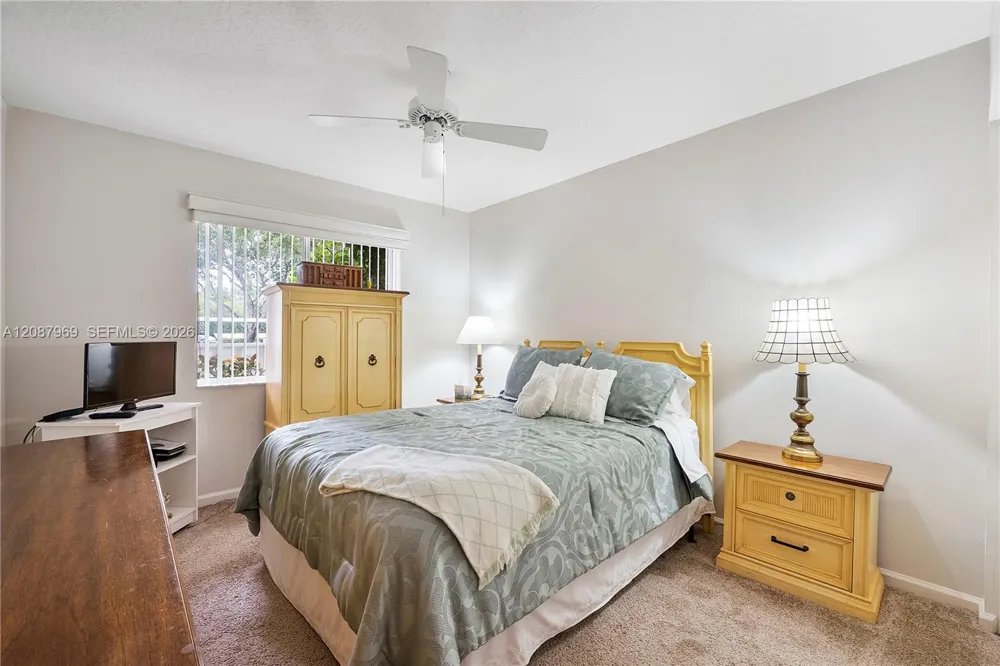 5952 Regal Glen Dr #102 Boynton Beach, FL 33437