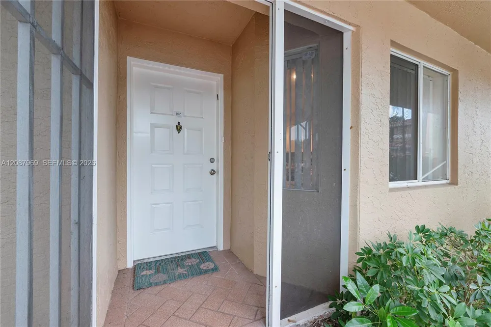 5952 Regal Glen Dr #102 Boynton Beach, FL 33437