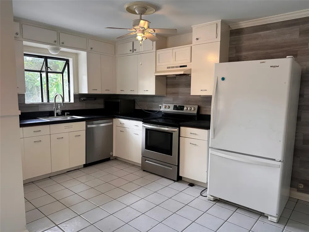 7735 Oak Vista Street Houston, TX 77087