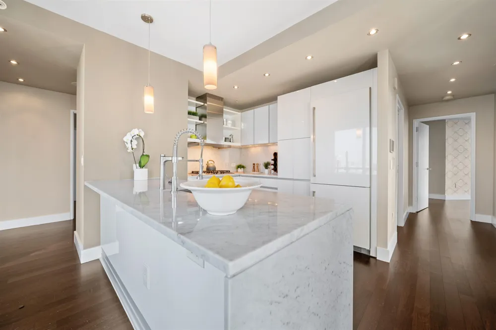 77 HUDSON ST Jersey City, NJ 07302