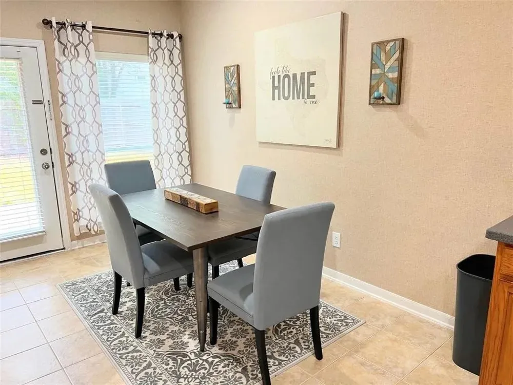 24 W Greenhill Terrace Place The Woodlands, TX 77382