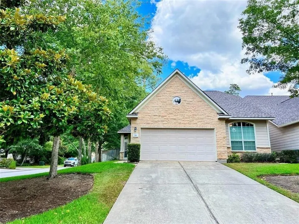 24 W Greenhill Terrace Place The Woodlands, TX 77382