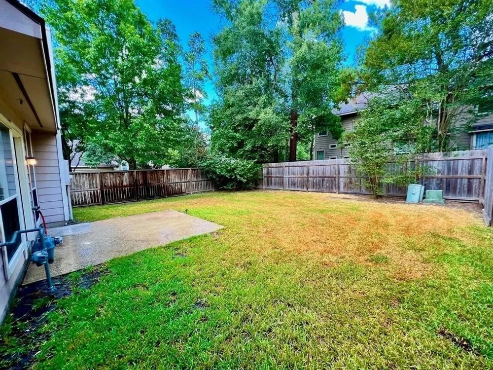 24 W Greenhill Terrace Place The Woodlands, TX 77382