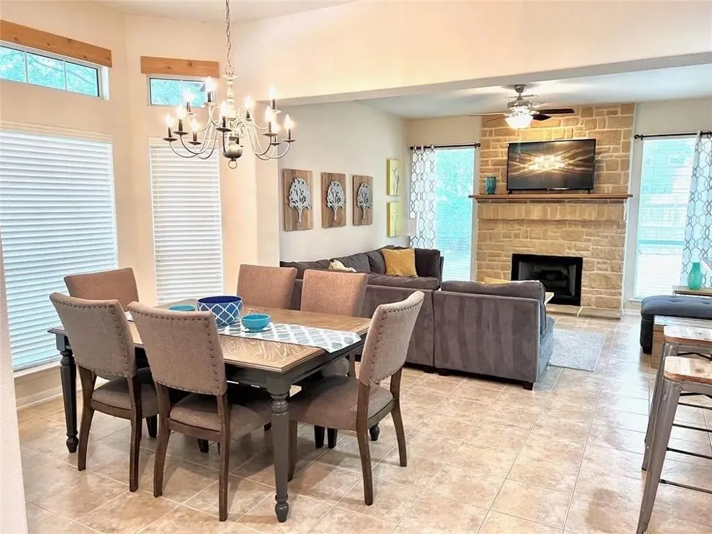 24 W Greenhill Terrace Place The Woodlands, TX 77382