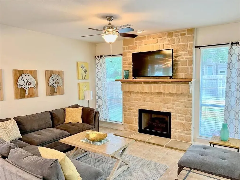 24 W Greenhill Terrace Place The Woodlands, TX 77382