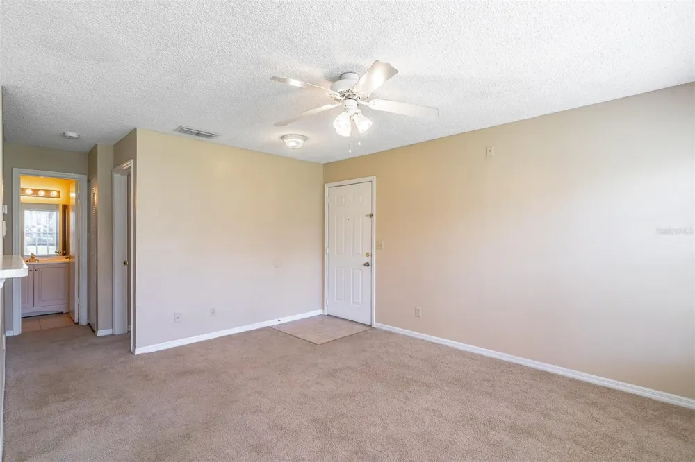 1057 S HIAWASSEE ROAD #1912 Orlando, FL 32835