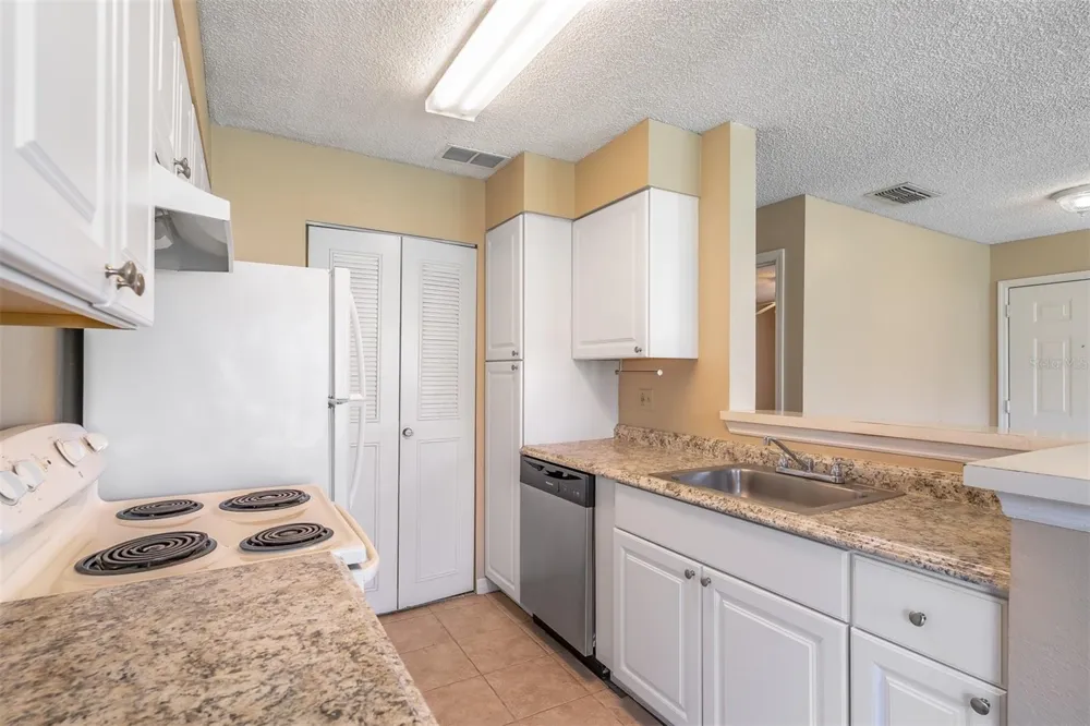 1057 S HIAWASSEE ROAD #1912 Orlando, FL 32835