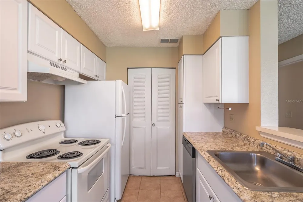 1057 S HIAWASSEE ROAD #1912 Orlando, FL 32835