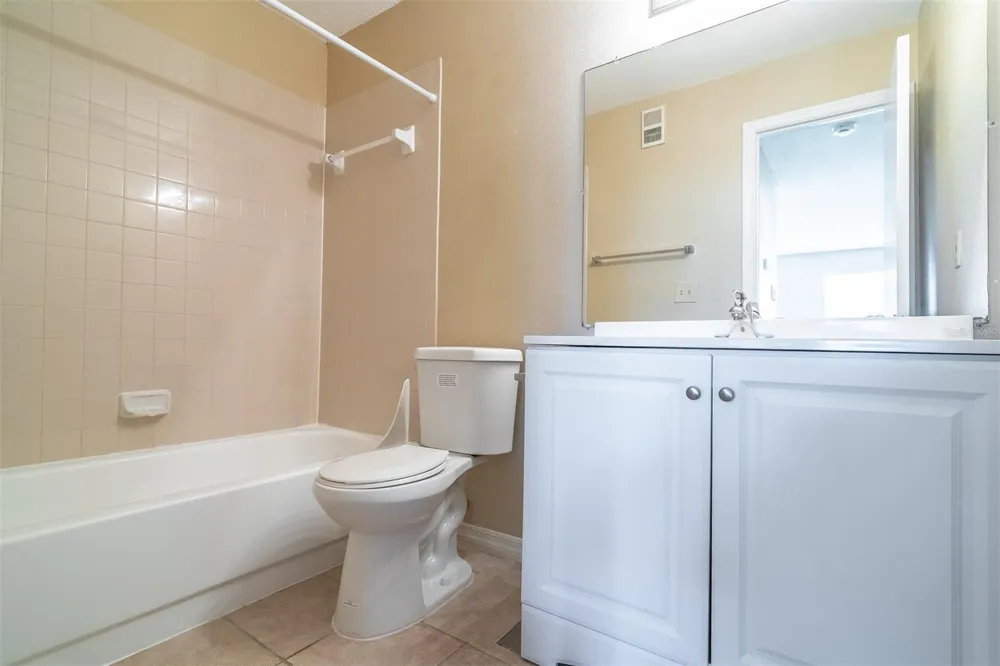 1057 S HIAWASSEE ROAD #1912 Orlando, FL 32835