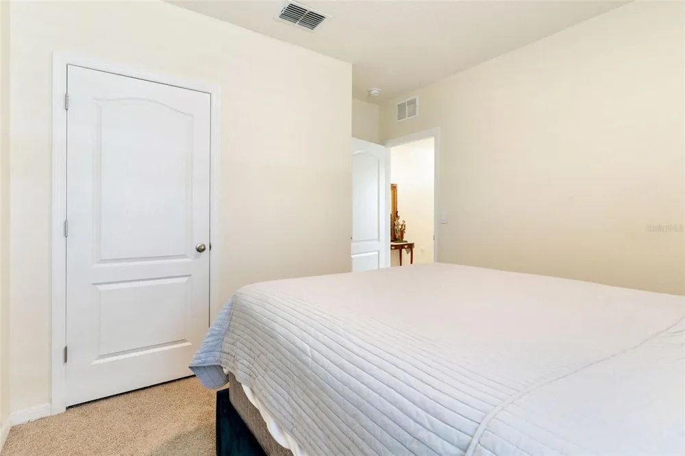 9537 BLACK WALNUT DRIVE Clermont, FL 34715