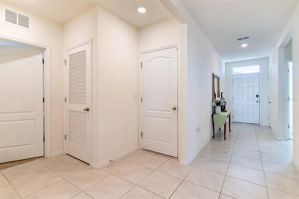 9537 BLACK WALNUT DRIVE Clermont, FL 34715
