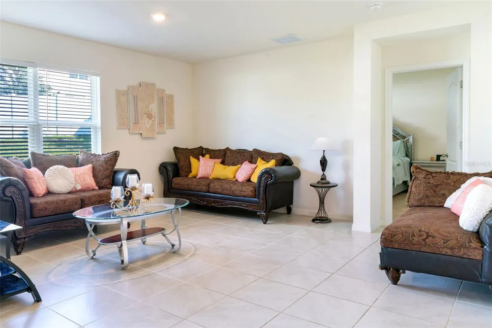 9537 BLACK WALNUT DRIVE Clermont, FL 34715